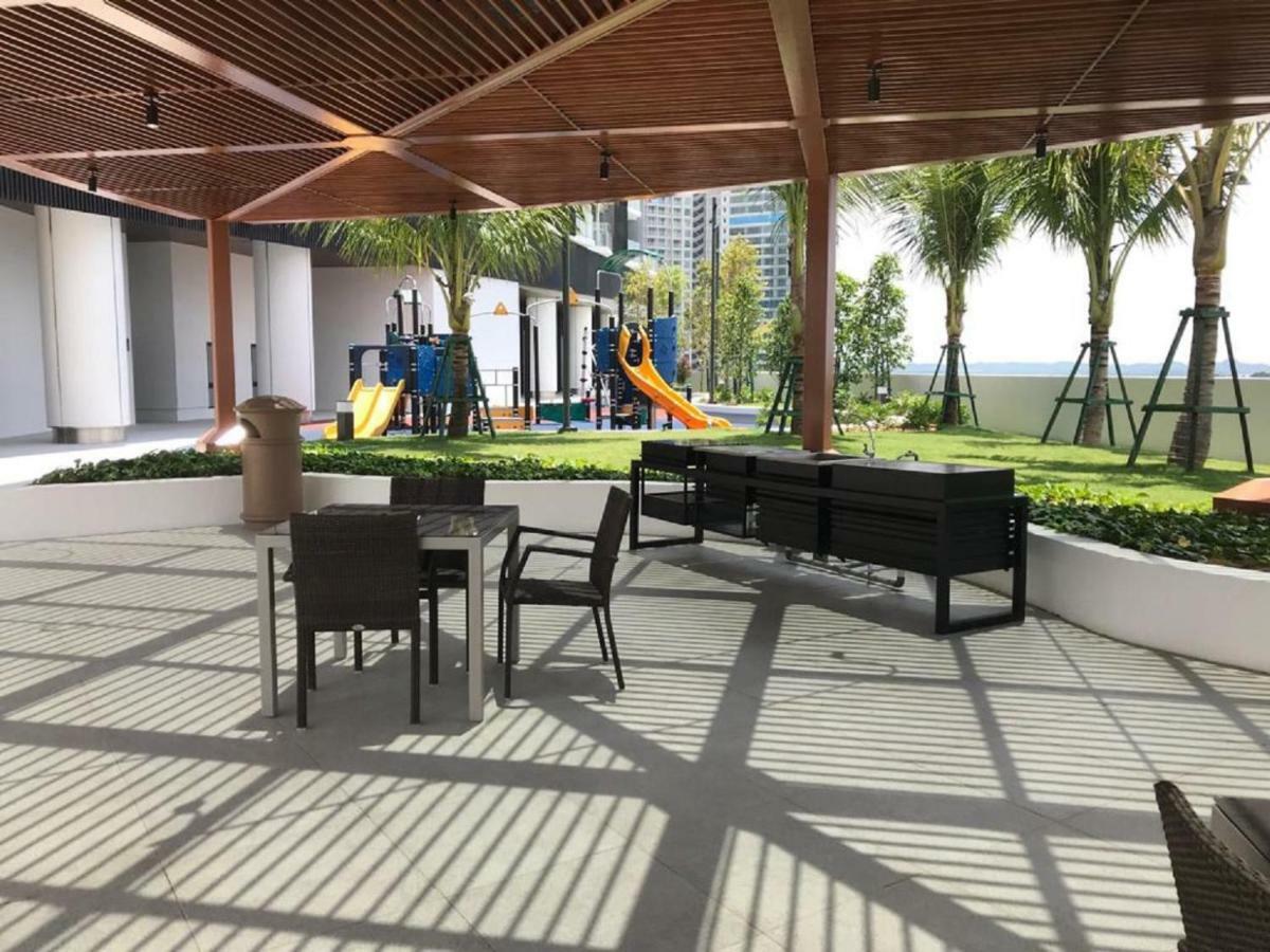 Apartament Almas Puteri Harbour Nusajaya  Zewnętrze zdjęcie